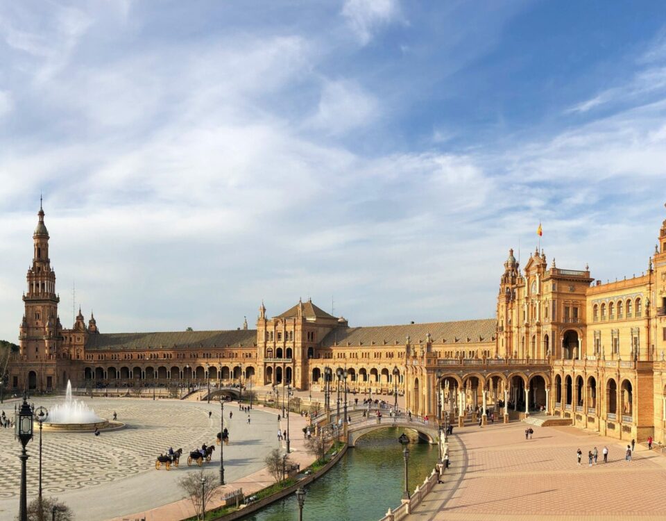 Private tour highlights of Seville Plaza España