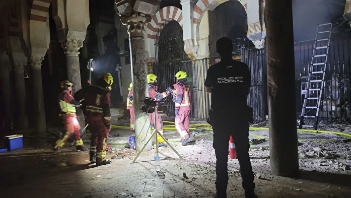 Fire at the mosque cathedral of Cordoba UNESCO site